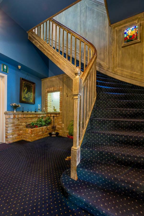 Hotel The Black Swan
